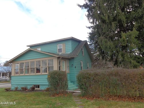 711 N 7th St, Bellwood, PA, 16617-1515 | Card Image