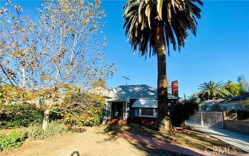 5646 Vesper Ave, Van Nuys, CA, 91411-3351 | Card Image