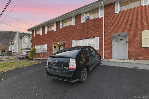 90 Conklin Ave, Haverstraw, NY, 10927-1518 | Card Image