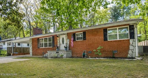 1212 Pilleaux Dr, Knoxville, TN, 37912-3041 | Card Image