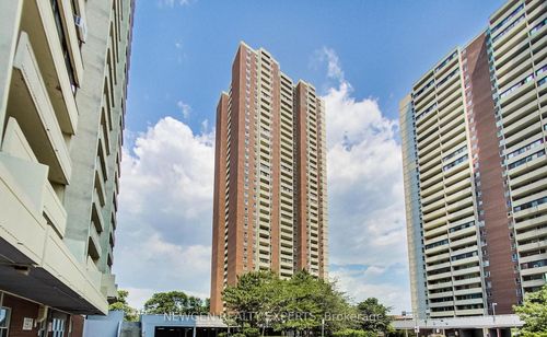 502-3 Massey Sq, East York, ON, M4C5L5 | Card Image