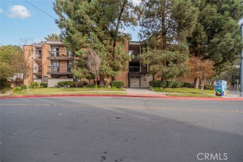 apt-201-1745 Holly Dr, Glendale, CA, 91206-4142 | Card Image