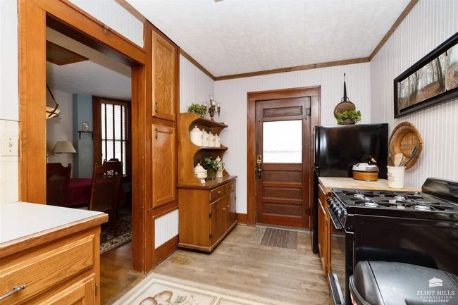 301 E Main St, House other with 4 bedrooms, 2 bathrooms and null parking in Council Grove KS | Image 13