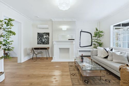 114 Oak St, Jersey City, NJ, 07304-2248 | Card Image