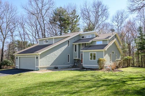 353 Birchbark Dr, Hanson, MA, 02341-2104 | Card Image