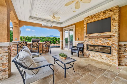 81543 Avenida Celaya, Indio, CA, 92203-4109 | Card Image