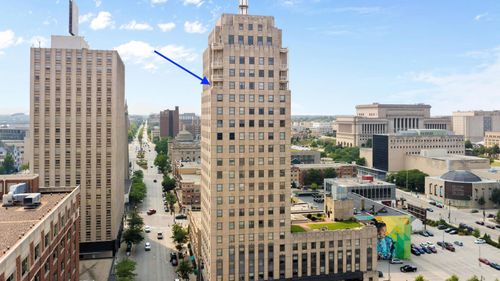606 W Wisconsin Ave, MILWAUKEE, WI, 53203-1924 | Card Image