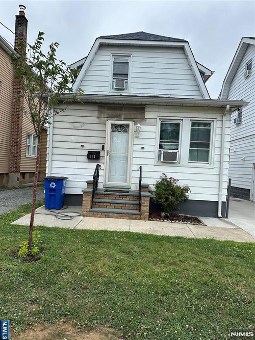 154 Union Ave, Belleville, NJ, 07109-2067 | Card Image