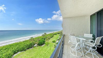 403 - 1045 Gulf Of Mexico Drive, Condo with 2 bedrooms, 2 bathrooms and null parking in LONGBOAT KEY FL | Image 3