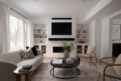 276 Gowan Ave, East York, ON, M4J2K6 | Card Image