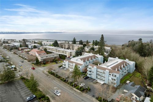 101-21925 7th Ave S, Des Moines, WA, 98198-6165 | Card Image