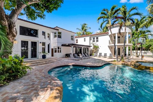 1051 Ne 89th St, Miami, FL, 33138-3474 | Card Image