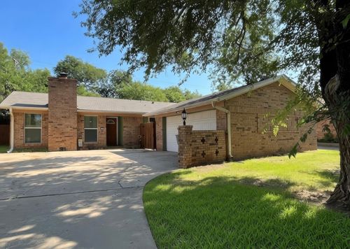 413 Oxford Dr, Sherman, TX, 75092-2124 | Card Image
