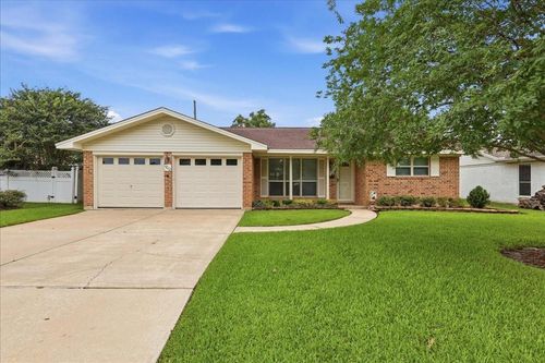 1012 Mimosa Drive, Nederland, TX, 77627 | Card Image