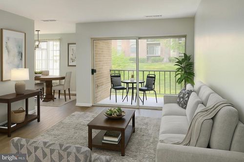 apt-24-3322 Woodburn Village Dr, ANNANDALE, VA, 22003-6862 | Card Image