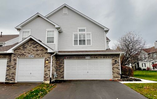 2936 Kentshire Cir, Naperville, IL, 60564-8426 | Card Image