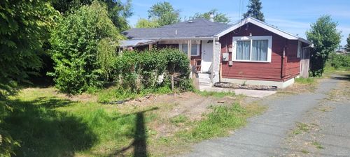 1621 Redwood St, Campbell River, BC, V9W3K7 | Card Image