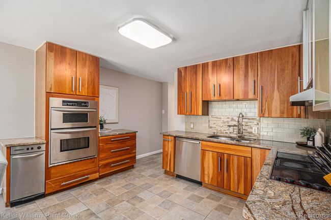Kitchen | Image 5