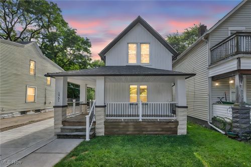 1951 W 58th St, Cleveland, OH, 44102-3214 | Card Image