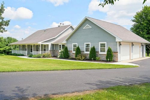 3666 County Road J, BENTON, WI, 53803-8026 | Card Image