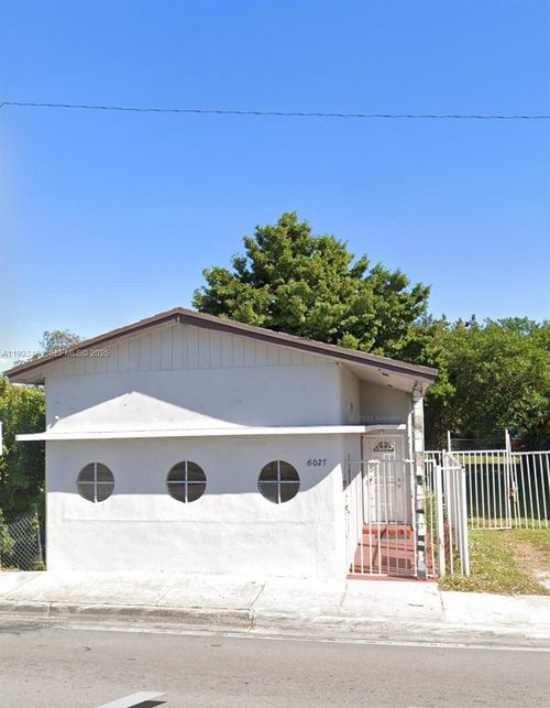 0-6027 Nw 22nd Ave, Miami, FL, 33142-7805 | Card Image