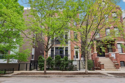 4-2319 N Leavitt St, Chicago, IL, 60647-6195 | Card Image