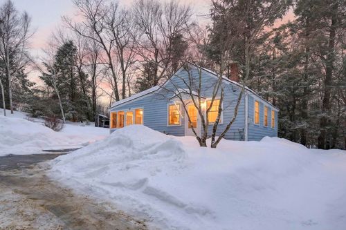 27 Smithville Road, New Ipswich, NH, 03071 | Card Image