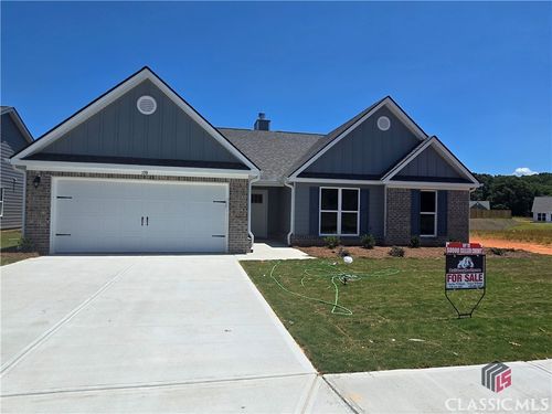 198 Champions Ln, Winder, GA, 30680-7335 | Card Image
