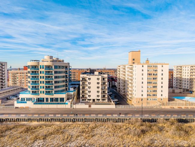 APT-4C - 420 Shore Rd, Home with 1 bedrooms, 1 bathrooms and null parking in Long Beach NY | Image 32