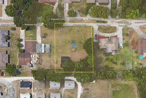 522 Pearsons Path, Auburndale, FL, 33823-2705 | Card Image