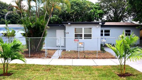 2503 Nw 9th St, Fort Lauderdale, FL, 33311-6745 | Card Image