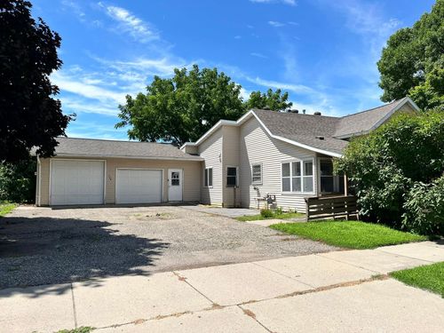 124 4th Street S, Waterville, MN, 56096 | Card Image