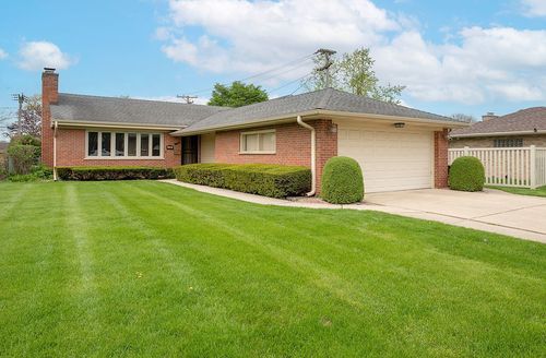 112 S Delphia Ave, Park Ridge, IL, 60068-3971 | Card Image