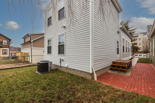 412 Main St, Dayton, KY, 41074-1320 | Card Image