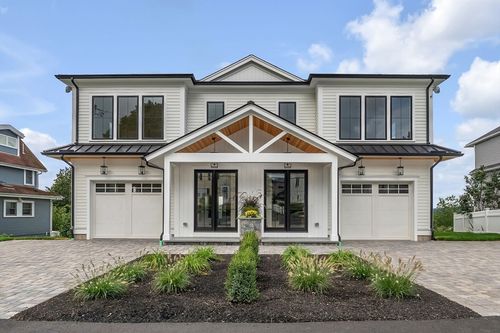 20-20 Crescent Rd, Needham, MA, 02494-1436 | Card Image