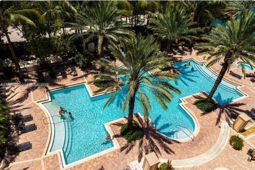 4412-17145 N Bay Rd, Sunny Isles Beach, FL, 33160-3453 | Card Image