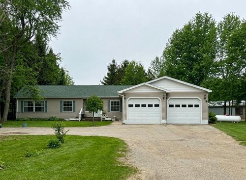 4535 N 68th Ave, Hart, MI, 49420-8407 | Card Image
