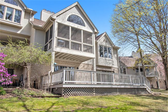 4592 Glen Eagles Dr, Condo with 4 bedrooms, 4 bathrooms and null parking in Brighton MI | Image 37