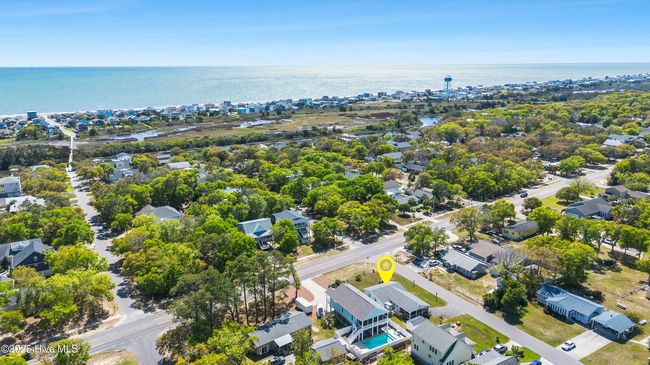 802 E Oak Island Dr, House other with 3 bedrooms, 2 bathrooms and null parking in Oak Island NC | Image 5