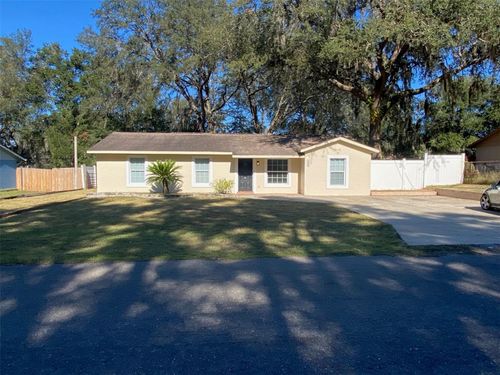 11585 Se 129th Ln, Ocklawaha, FL, 32179-5064 | Card Image
