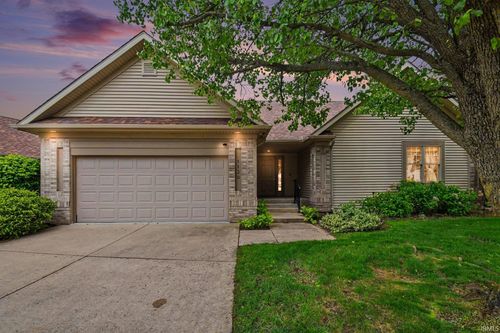1130 Diamond Dr, Mishawaka, IN, 46544-9156 | Card Image