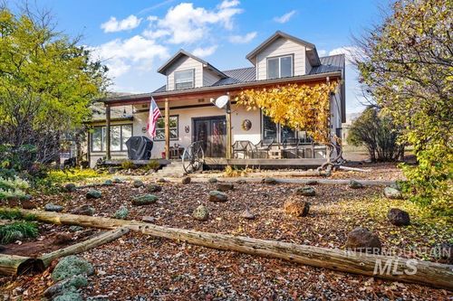 7025 Bluebird Ln, Sweet, ID, 83670-5090 | Card Image