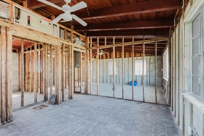 596 S Bayshore Dr, House other with 2 bedrooms, 1 bathrooms and null parking in MADEIRA BEACH FL | Image 7