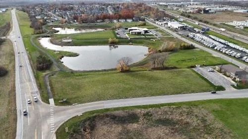 2 Ooida Dr, Grain Valley, MO, 64029-7903 | Card Image