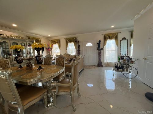 126 Trafalgar Dr, Shirley, NY, 11967-4418 | Card Image