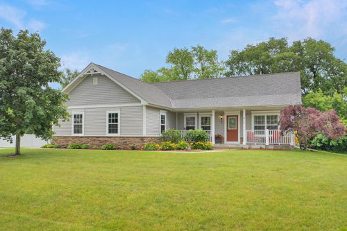 317 Appletree Ln, Eagle, WI, 53119-2133 | Card Image