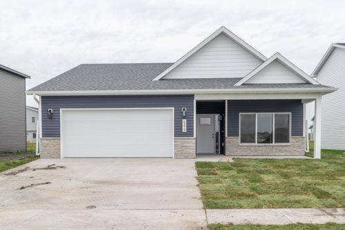 2610 37th Ave S, Moorhead, MN, 56560-3288 | Card Image