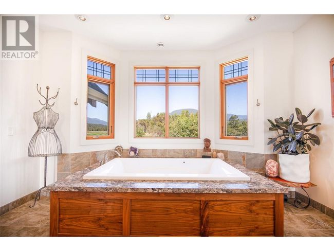 2388 Lawrence Rd, House other with 3 bedrooms, 3 bathrooms and 20 parking in Lumby BC | Image 47