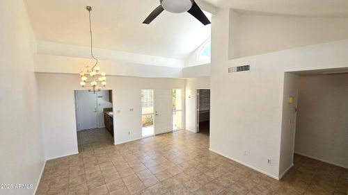 328 W Lodge Dr, Tempe, AZ, 85283-3530 | Card Image