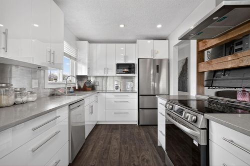 1 Templemont Rd Ne, Calgary, AB, T1Y5A2 | Card Image